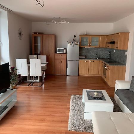 Vienna Gate Apartment Bratislava Exteriér fotografie
